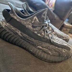 Yeezy boost Dark Salt